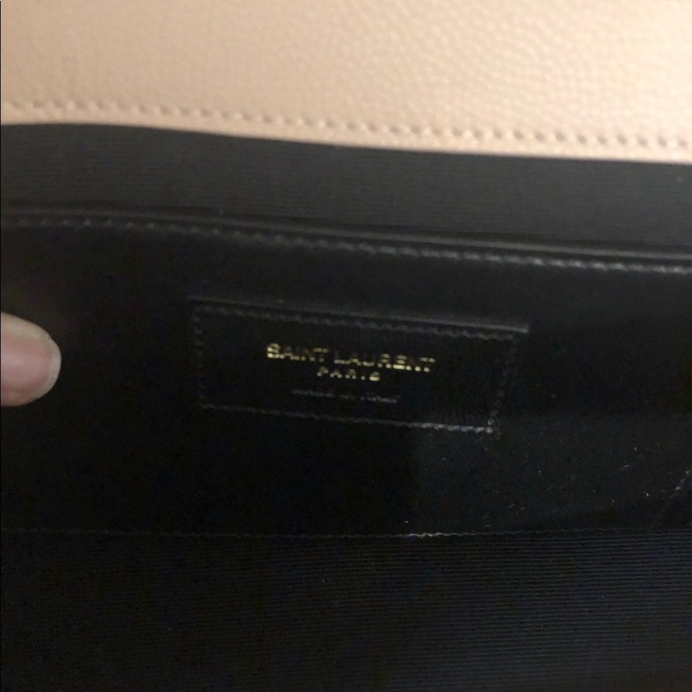 Yves saint Laurent - Picture 5 of 7
